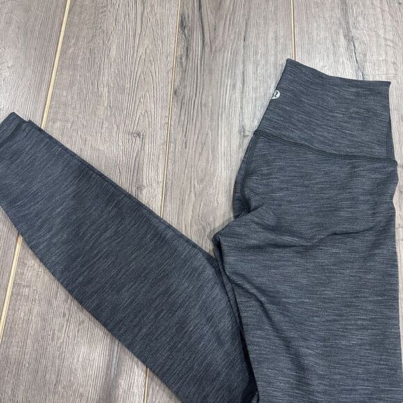 Lululemon Wunder Under High Rise 28” - Picture 1 of 3